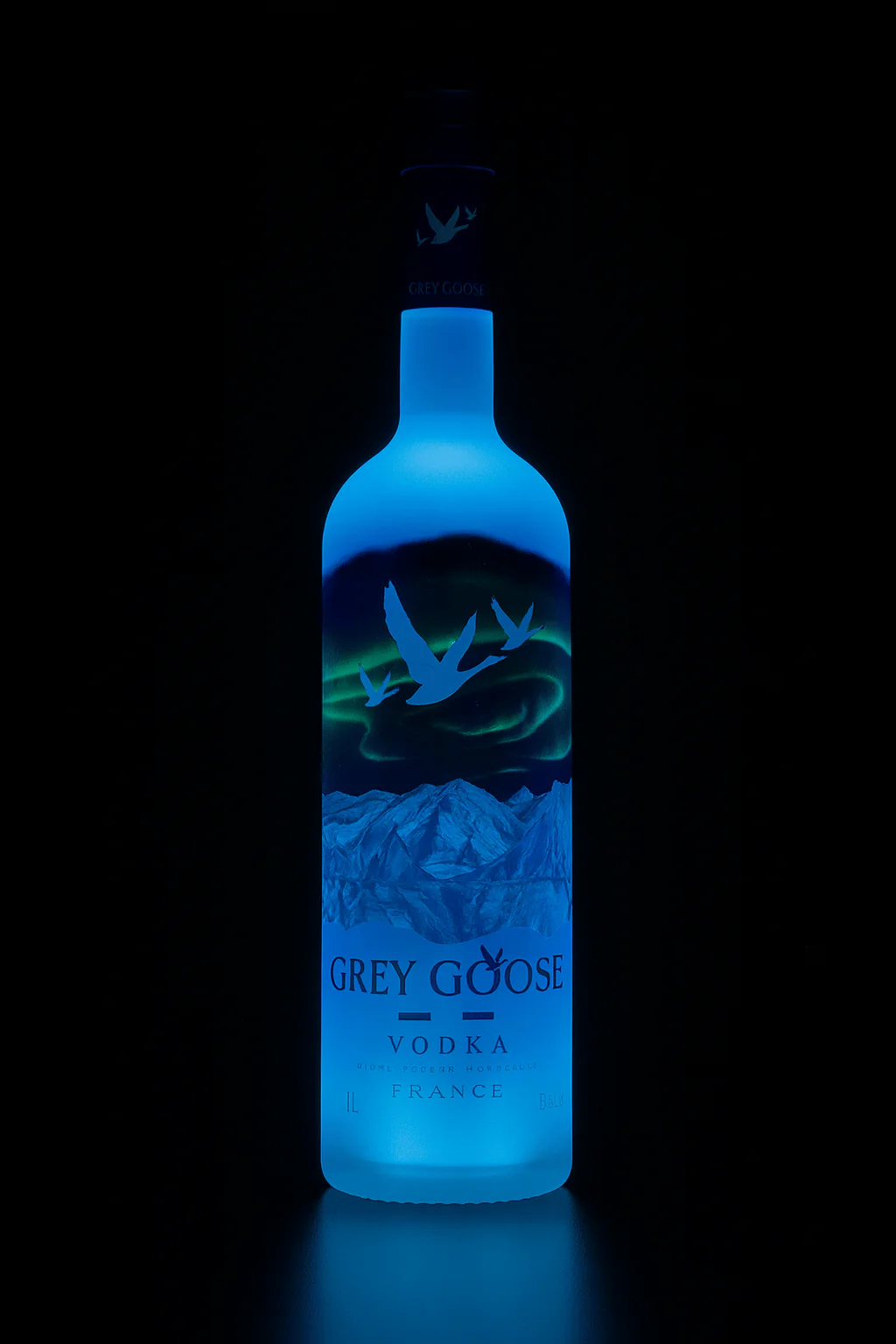 Grey Goose Vodka Aurora Northern Lights Illuminated Bottle Limited Edition Magnum 1.5L - Image 2